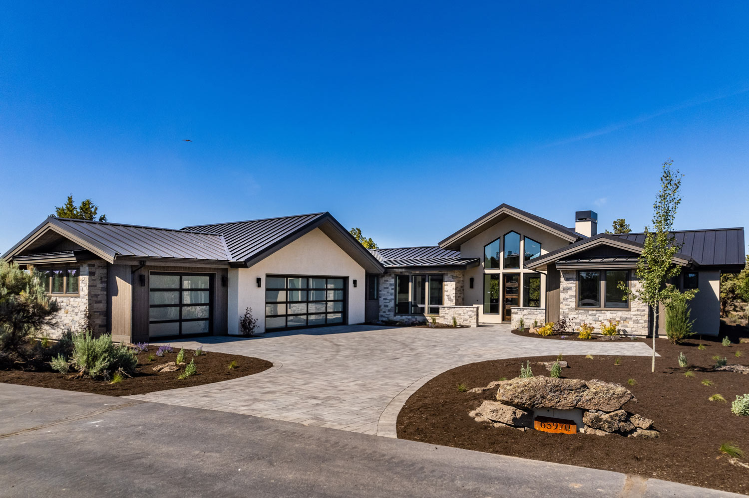 65970-Pronghorn-Estates-Dr,-Pronghorn---VELLUMDESIGNSTUDIOS-WEB-3